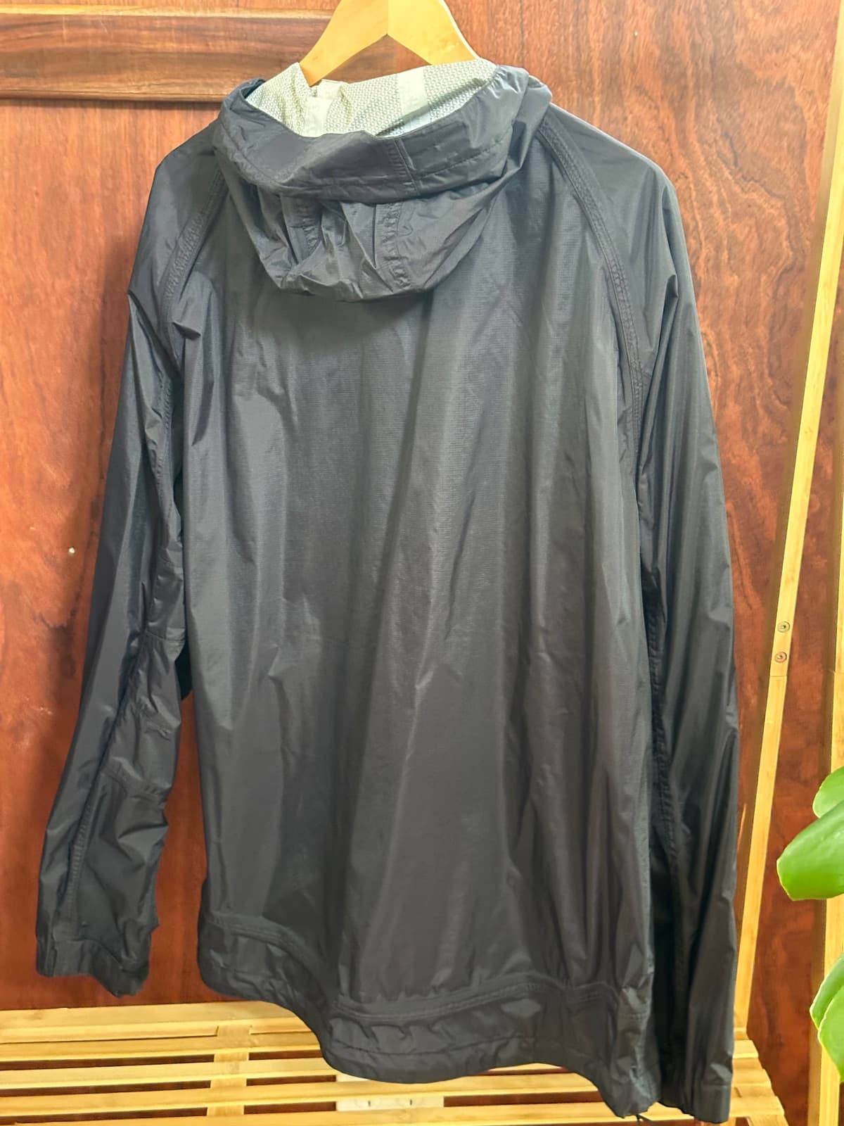 Carhartt rain jacket — image 3