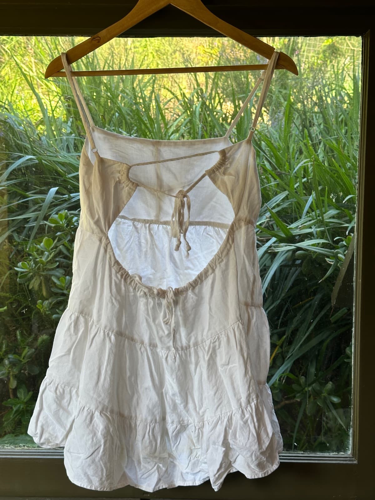 Summery white dress — image 2