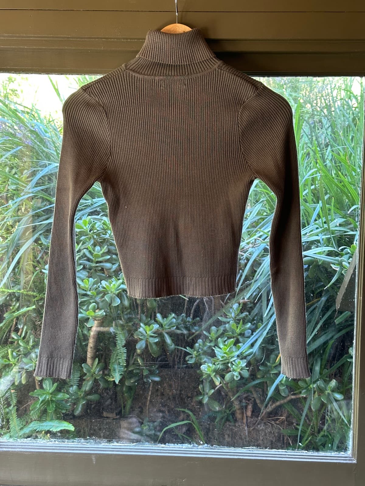 Brown long sleeve turtle neck — image 2