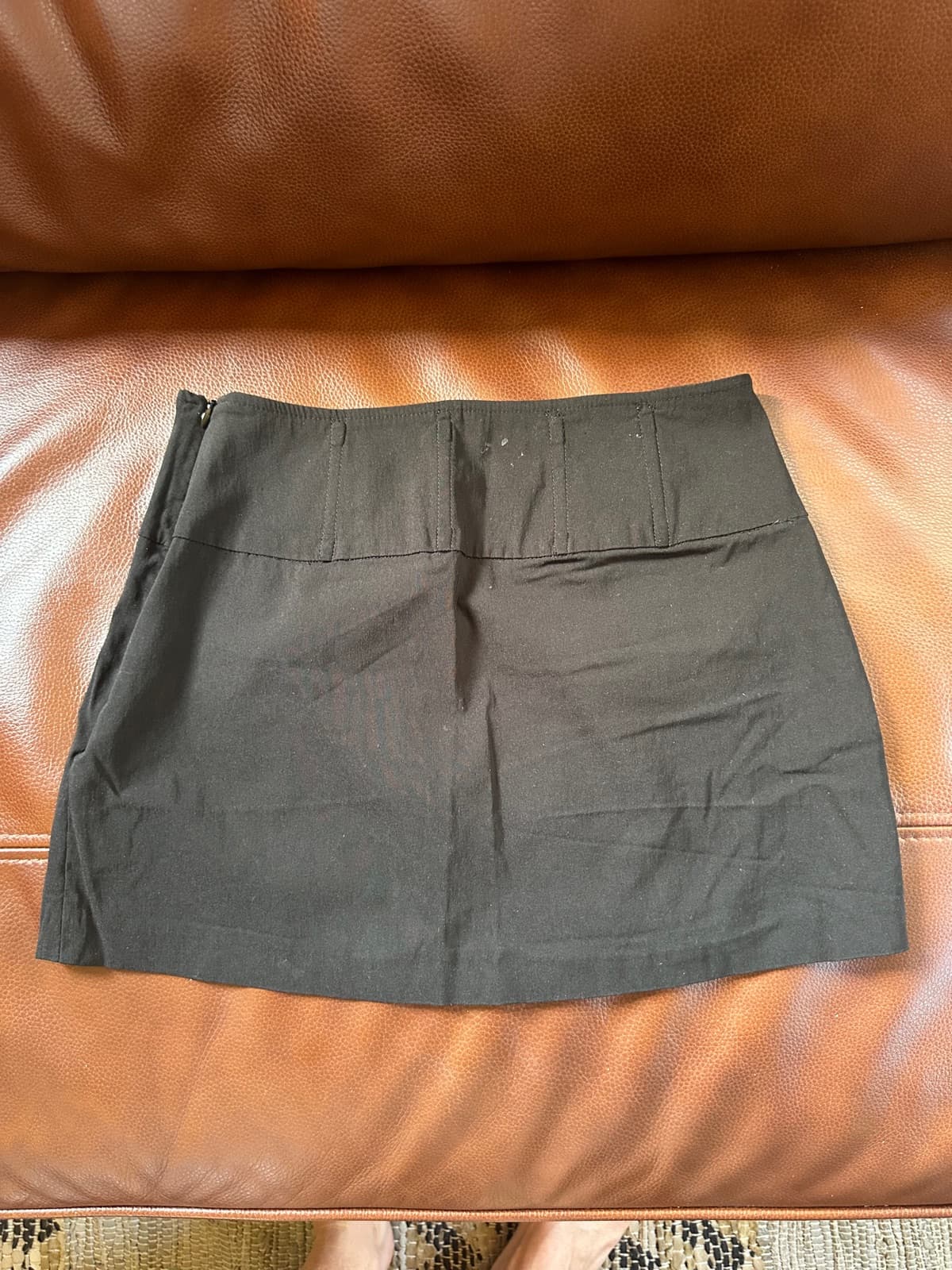 Black mini skirt — image 2