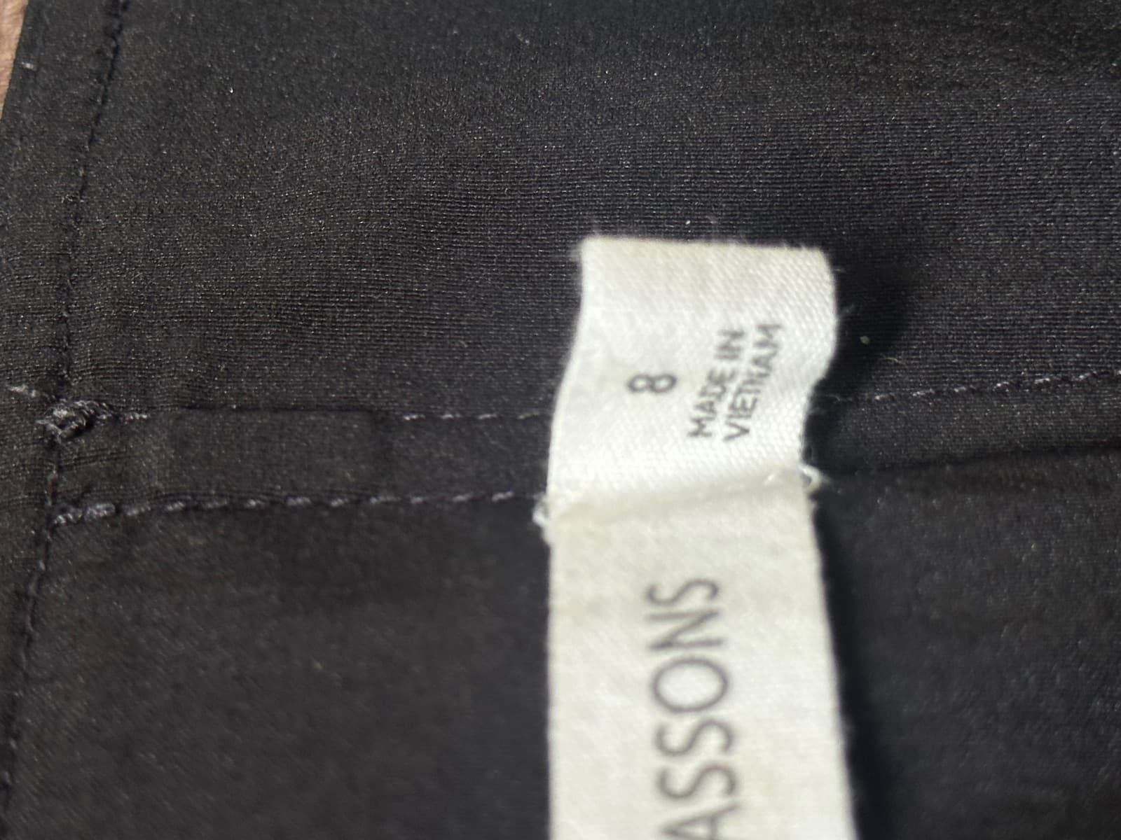 Black mini skirt — image 4