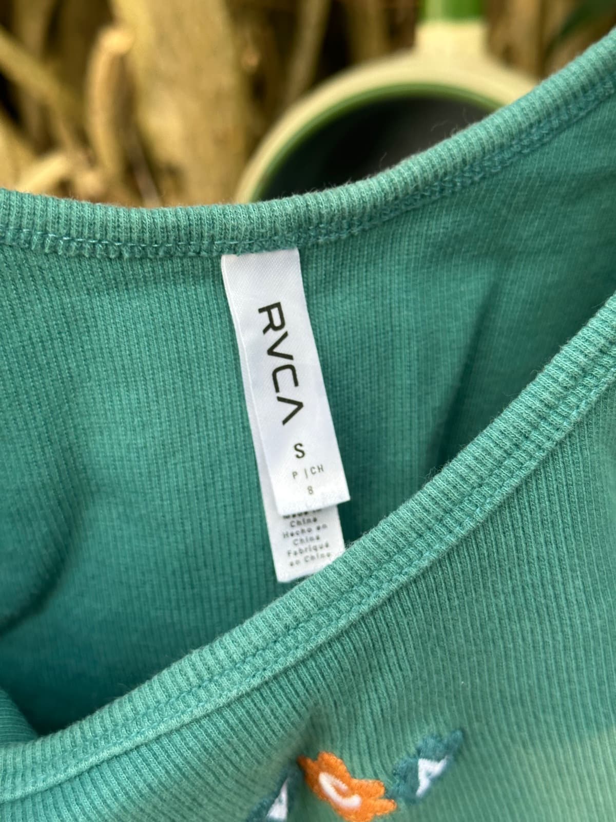 RVCA singlet top — image 3