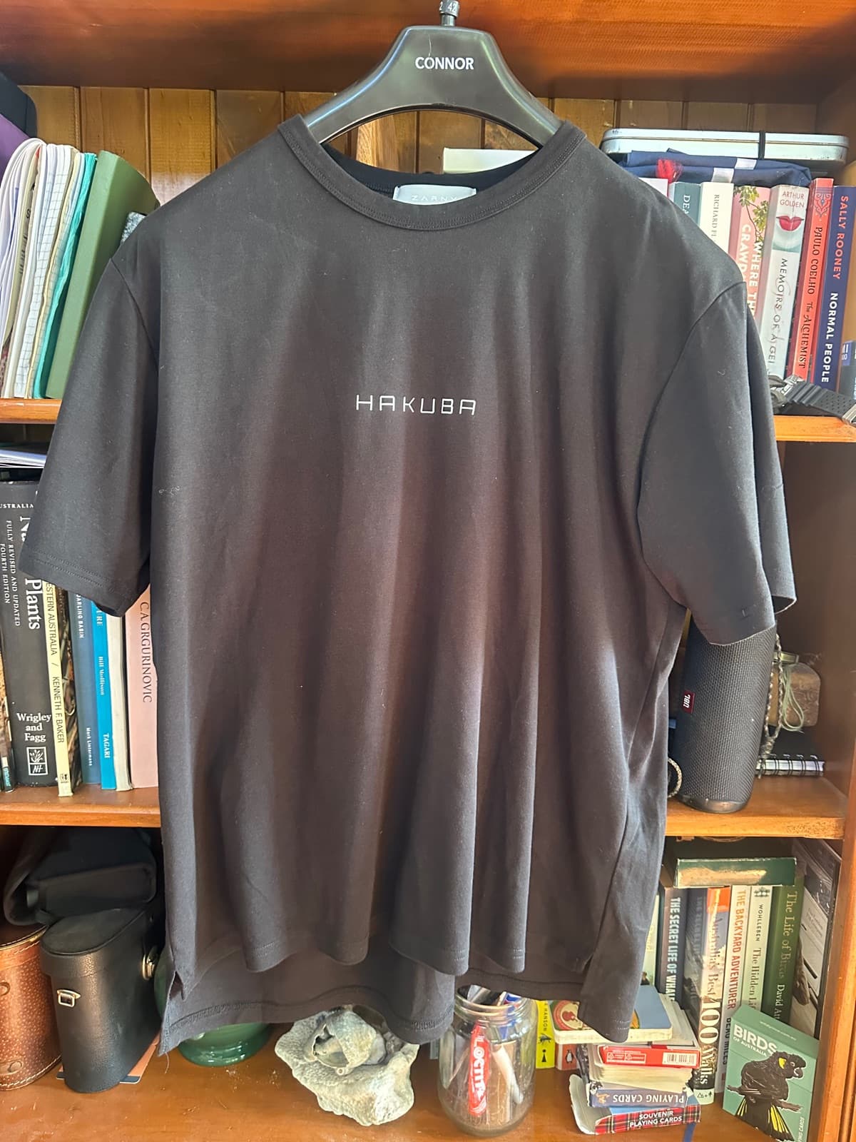 Hakuba black tee