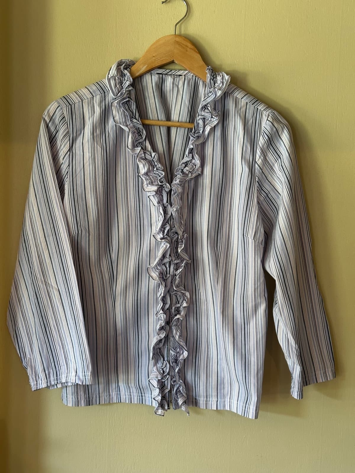 Y2K ruffle blouse