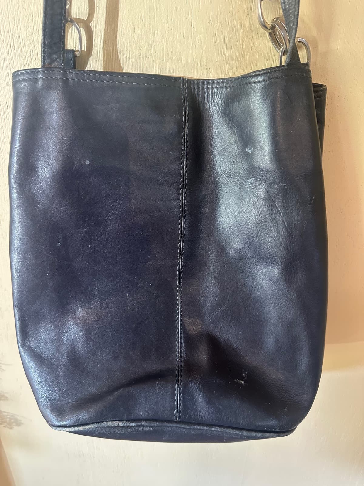 Vintage leather shoulder bag — image 5