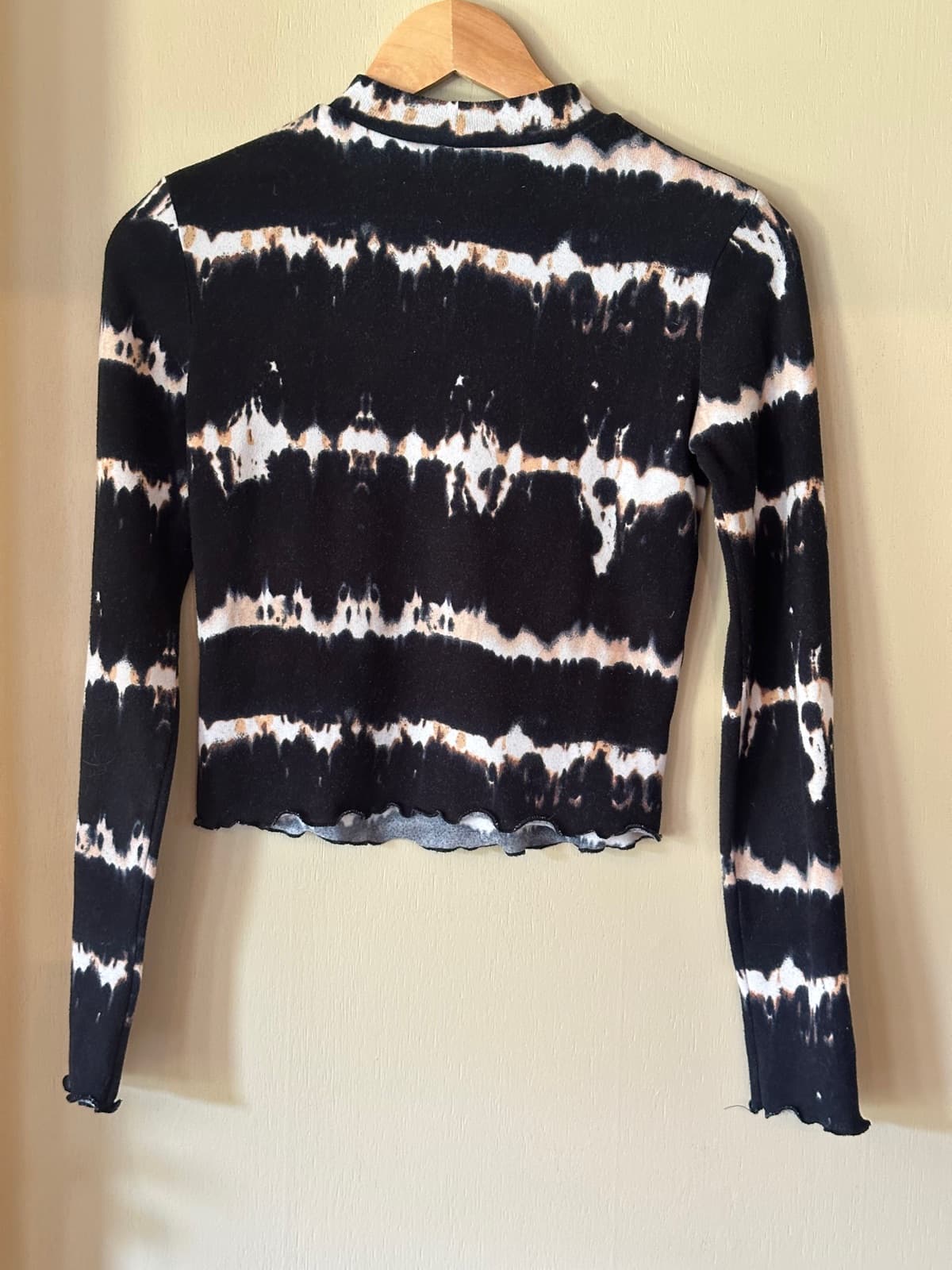 Tie dye turtle neck — image 2