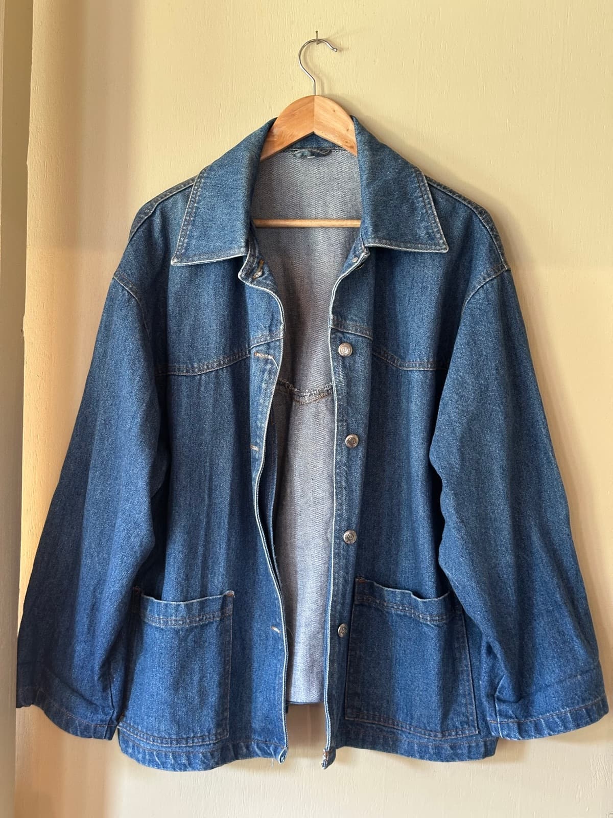 Vintage denim jacket — image 2